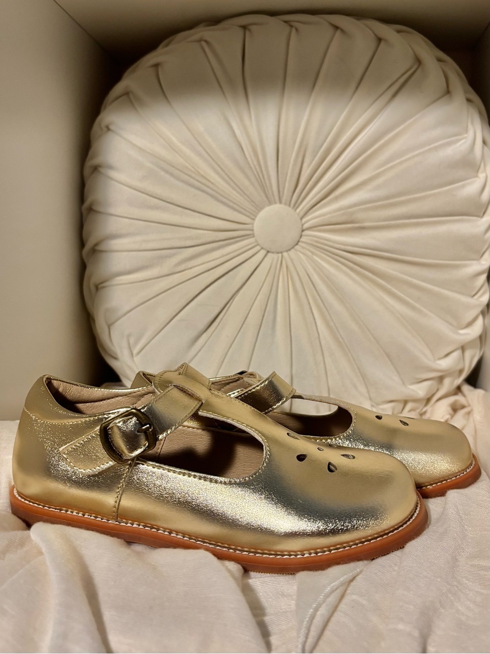 Felix & Flora Gold Metallic Mary Jane
Shoes | Size 13 | NWOT - Picture 5 of 10